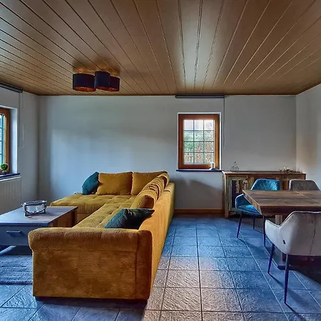 'loma', Im Schoenen Veischedetal ! アパート Olpe bei Meschede